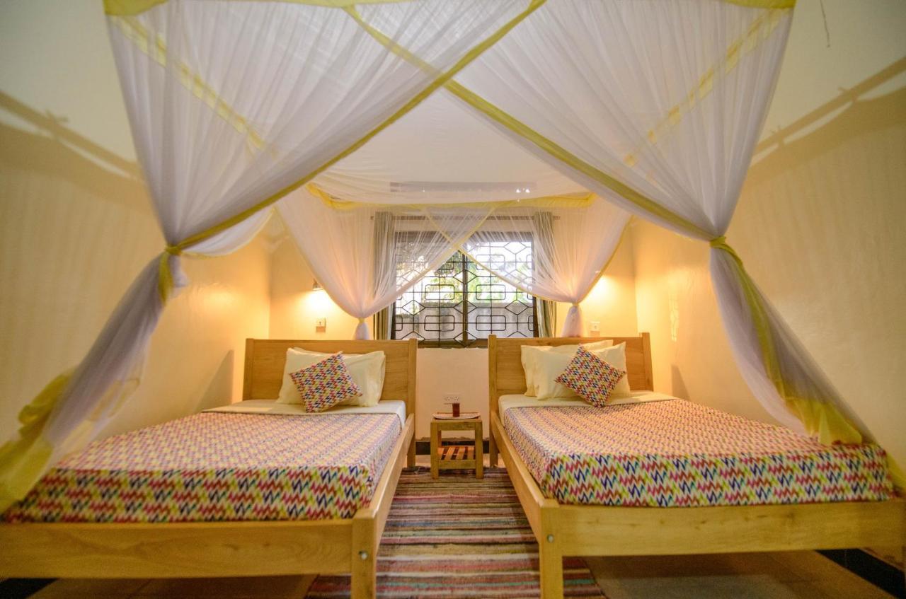 Cycad Entebbe Guest House Zewnętrze zdjęcie
