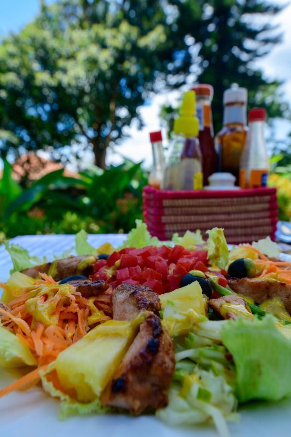 Cycad Entebbe Guest House Zewnętrze zdjęcie