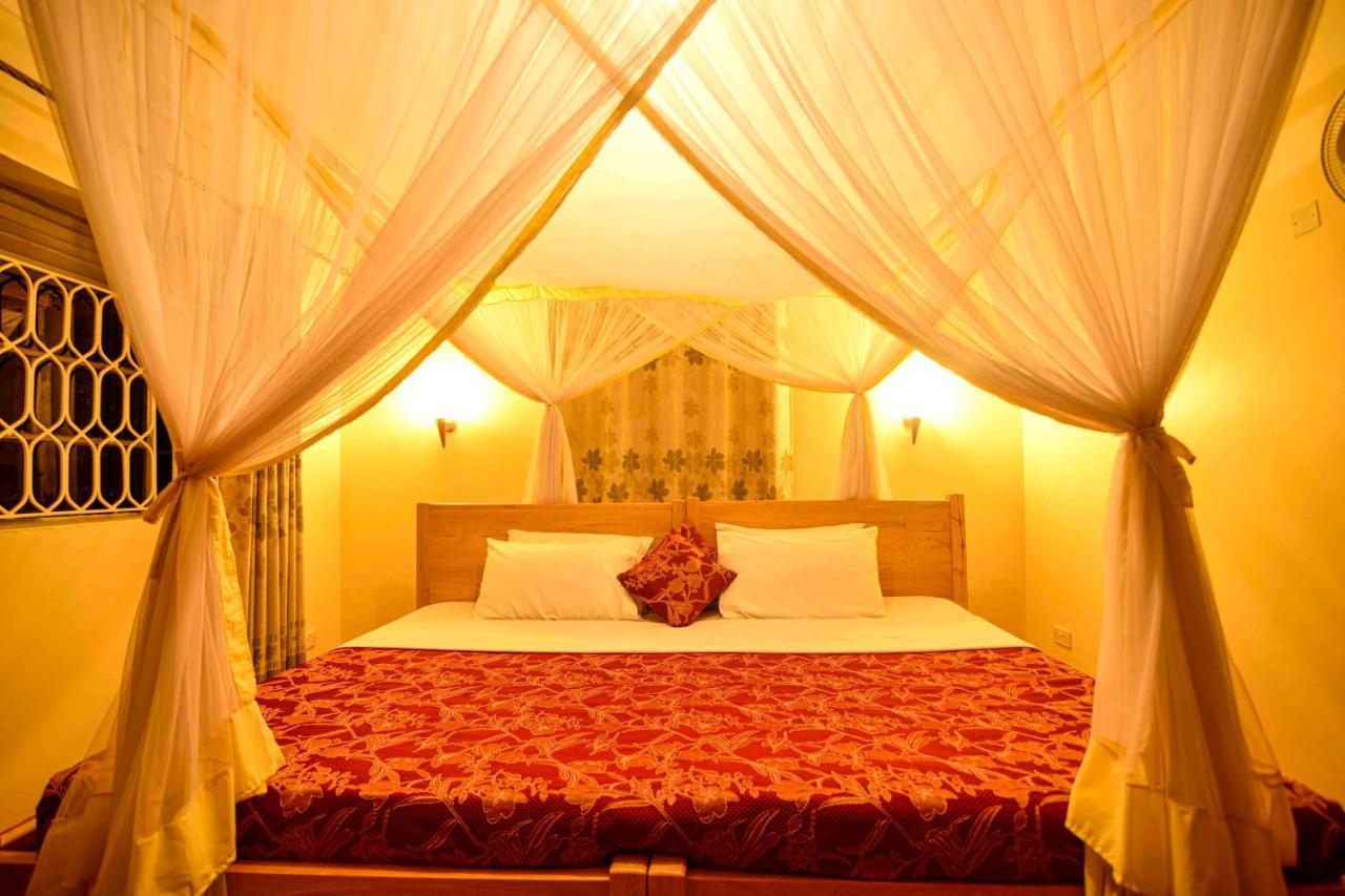 Cycad Entebbe Guest House Zewnętrze zdjęcie