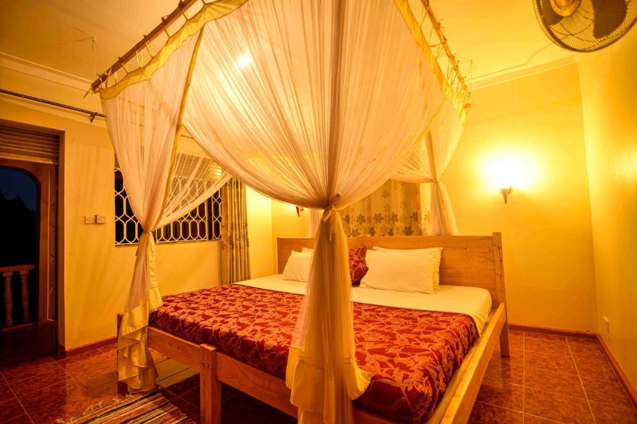 Cycad Entebbe Guest House Zewnętrze zdjęcie