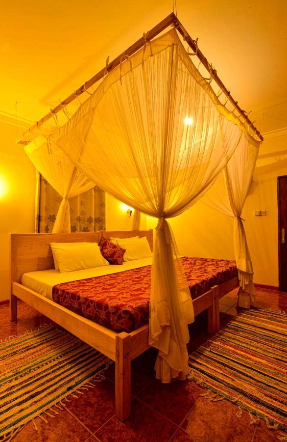 Cycad Entebbe Guest House Zewnętrze zdjęcie