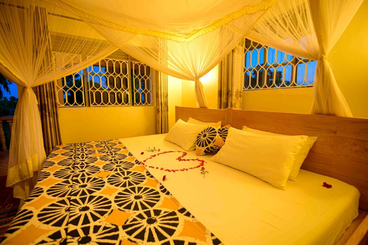 Cycad Entebbe Guest House Zewnętrze zdjęcie