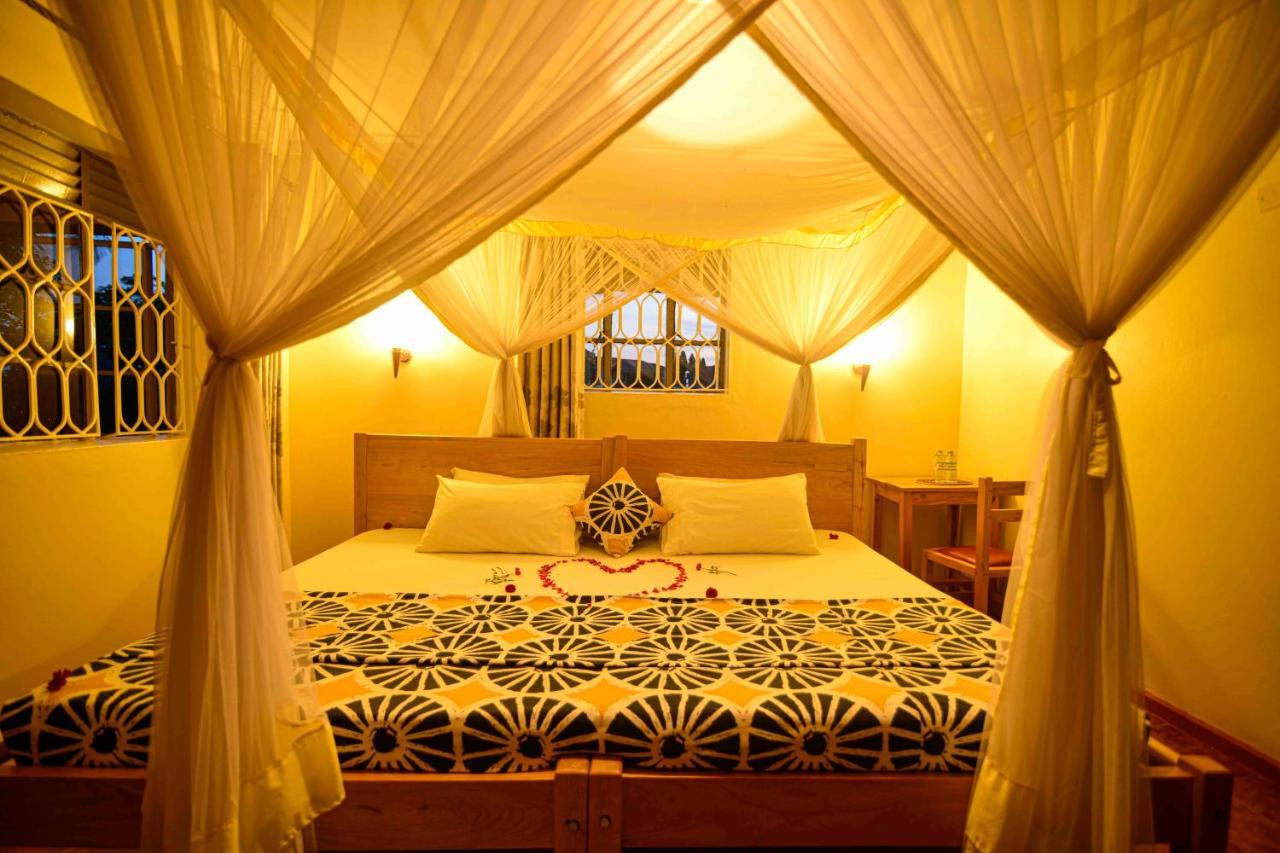 Cycad Entebbe Guest House Zewnętrze zdjęcie