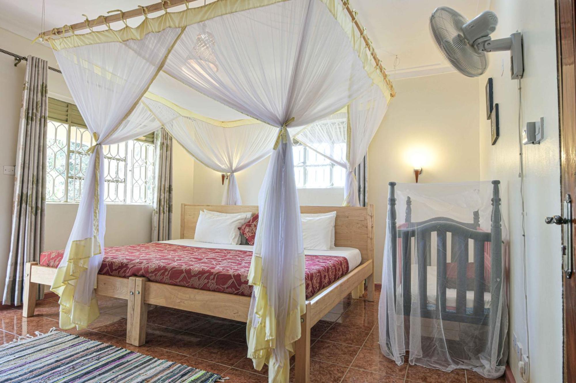 Cycad Entebbe Guest House Zewnętrze zdjęcie