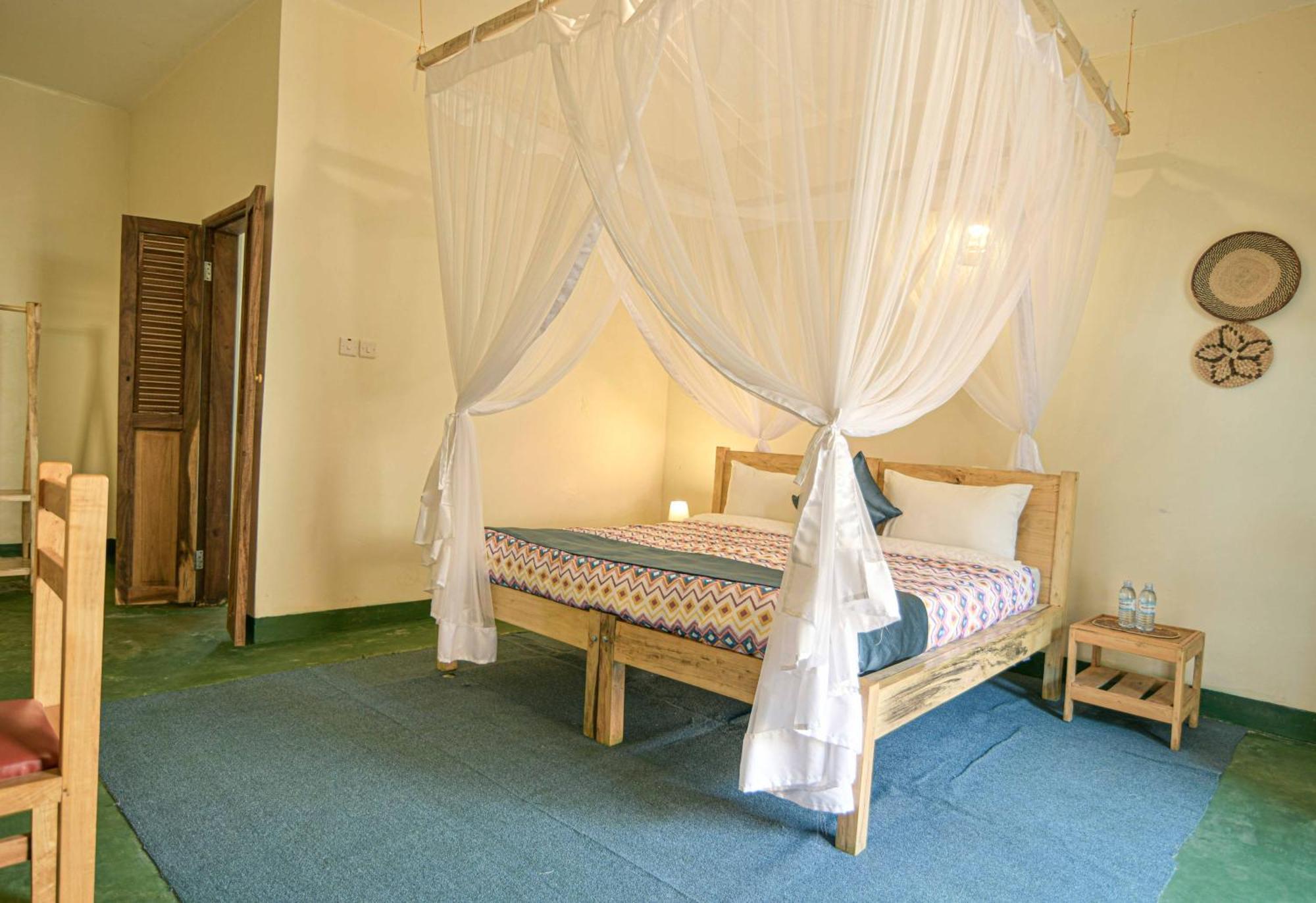 Cycad Entebbe Guest House Zewnętrze zdjęcie